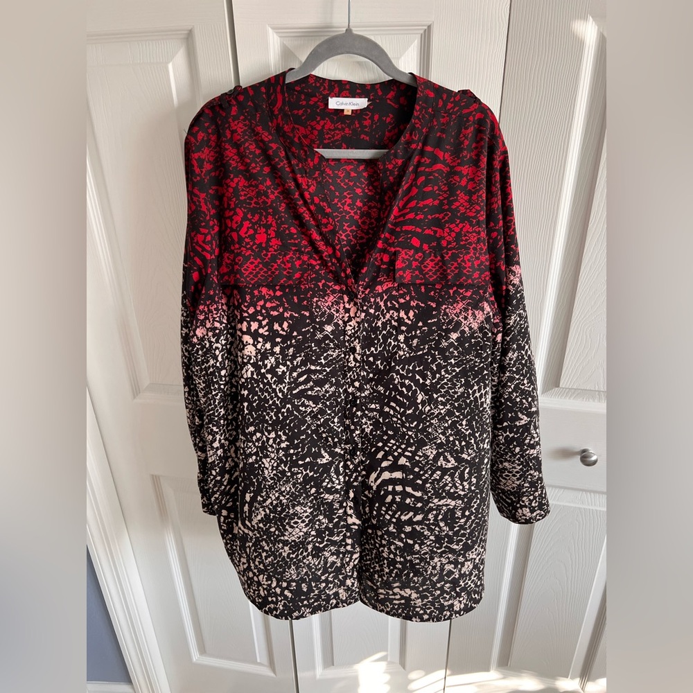 Calvin Klein Red and Black Patterned Blouse